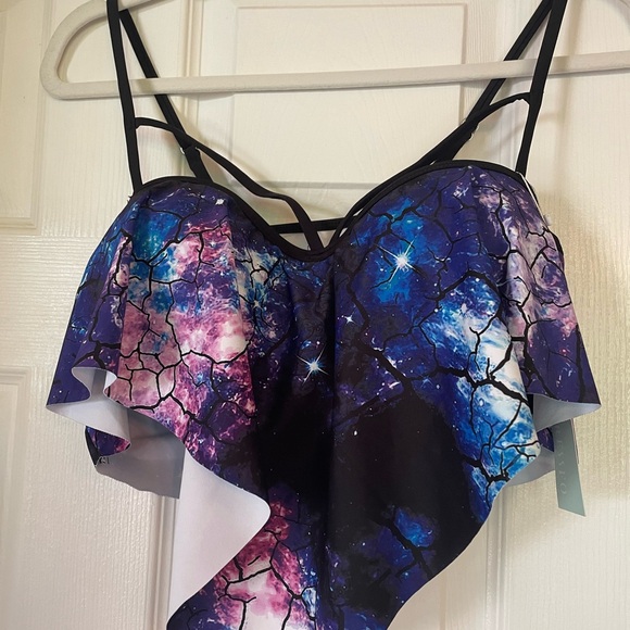 2 for $50 - Dressfo - Galaxy Print Underwired Bikini Swim Top - Size 10 BNWT - Picture 4 of 7
